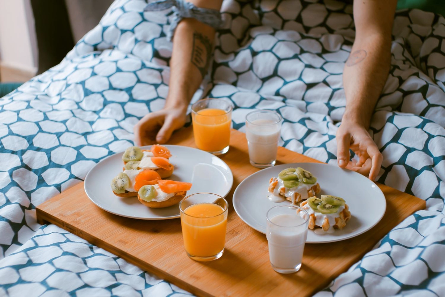 breakfast served in bed